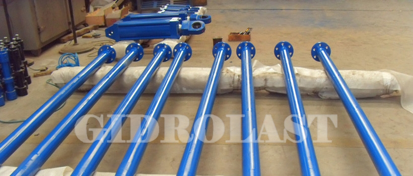 Hydraulic cylinders for marine and shipyard use